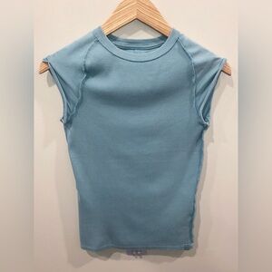 Free People Light Blue Ribbed Knit Cap Sleeve Crew Neck T-Shirt Size Medium